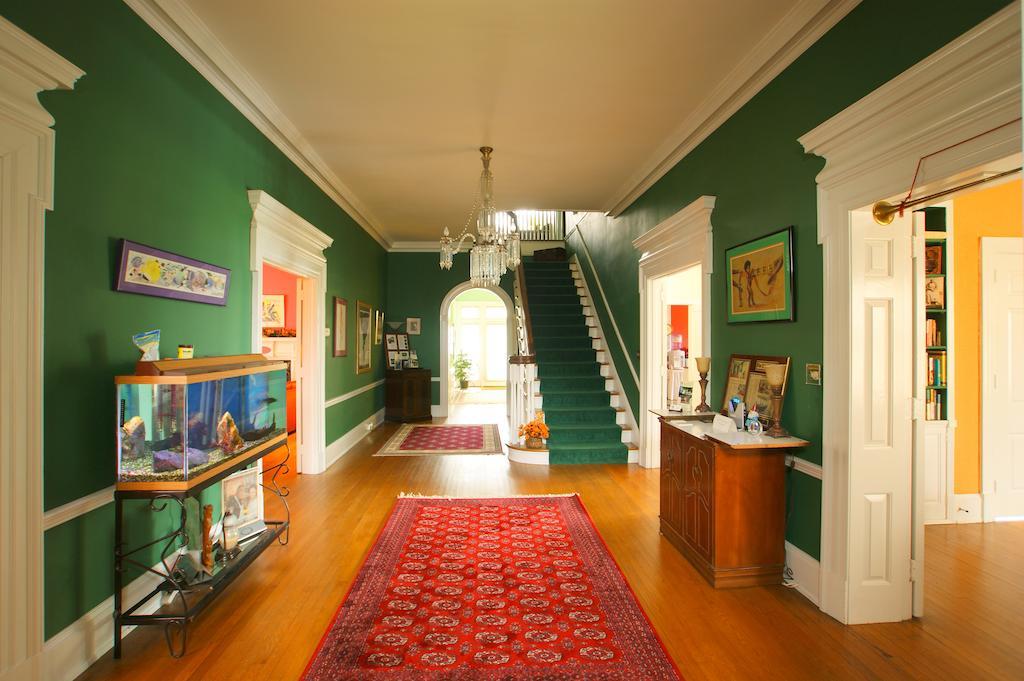 Morehead Manor Bed And Breakfast 더럼 외부 사진