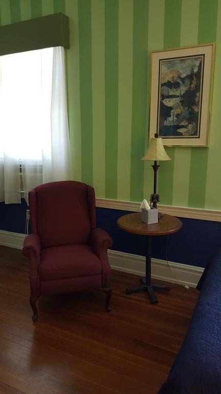 Morehead Manor Bed And Breakfast 더럼 외부 사진